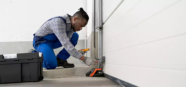 Expert Solutions for Every Garage Lock Need in The Woodlands, TX